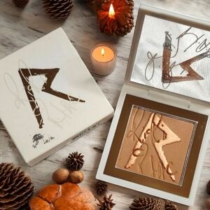 🎉🎉HOST PICK🎉🎉NIB RIRI Hearts MAC Bronzing Powder Holiday